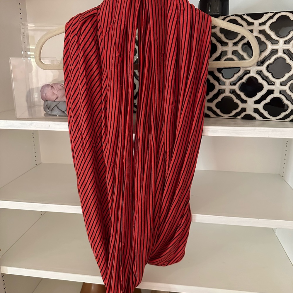 J Crew Infinity Lightweight Scarf Red & Navy